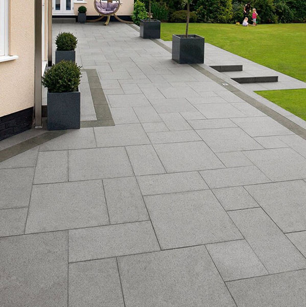 da-granite-lat-san-vuon